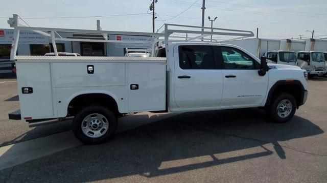 2024 GMC Sierra 2500 HD Vehicle Photo in PASADENA, CA 91107-3803