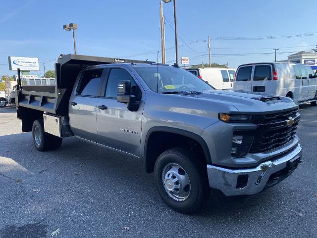 2024 Chevrolet Silverado 3500 HD CC Vehicle Photo in HUDSON, MA 01749-2782