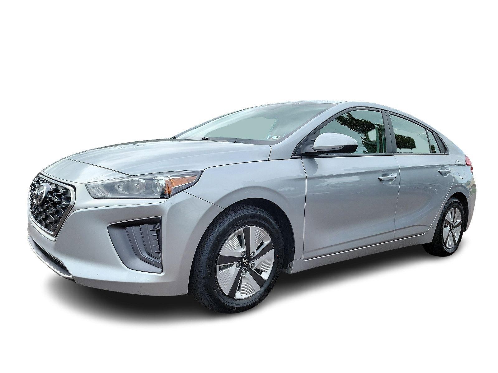 2022 Hyundai IONIQ Hybrid Vehicle Photo in Willow Grove, PA 19090