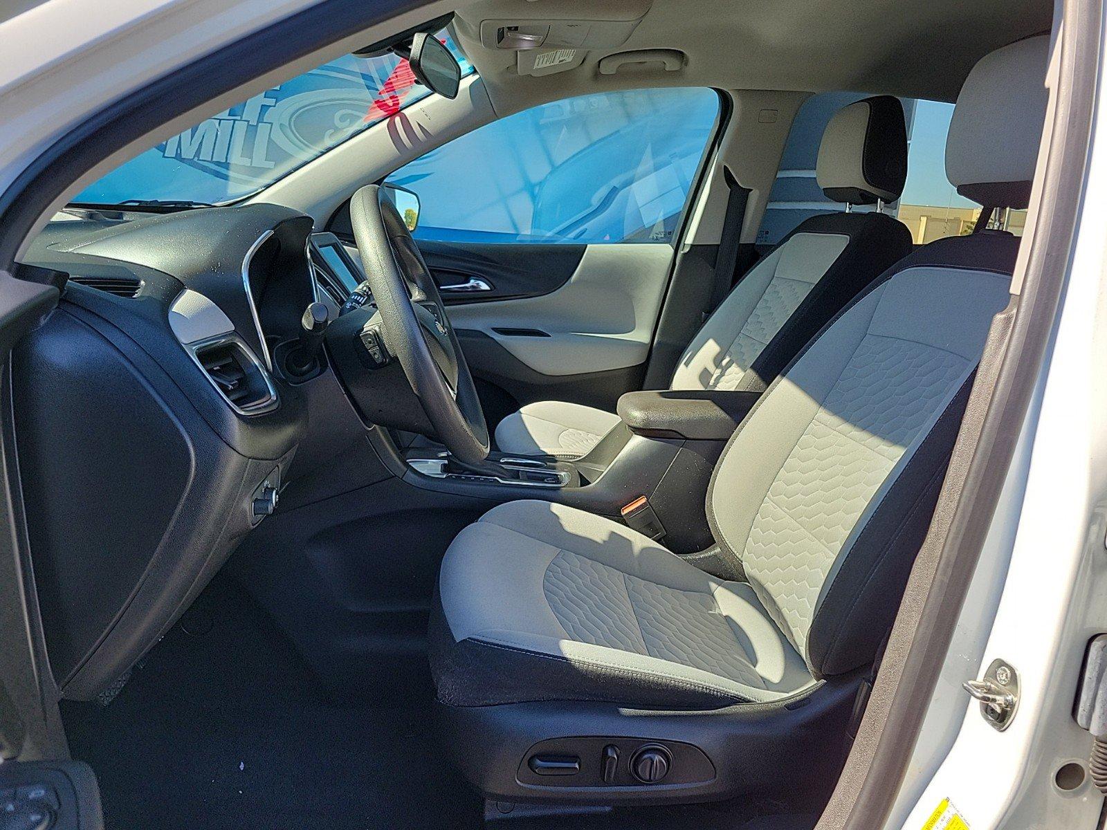 2019 Chevrolet Equinox Vehicle Photo in Plainfield, IL 60586