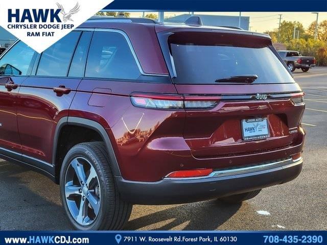 2023 Jeep Grand Cherokee Vehicle Photo in Saint Charles, IL 60174