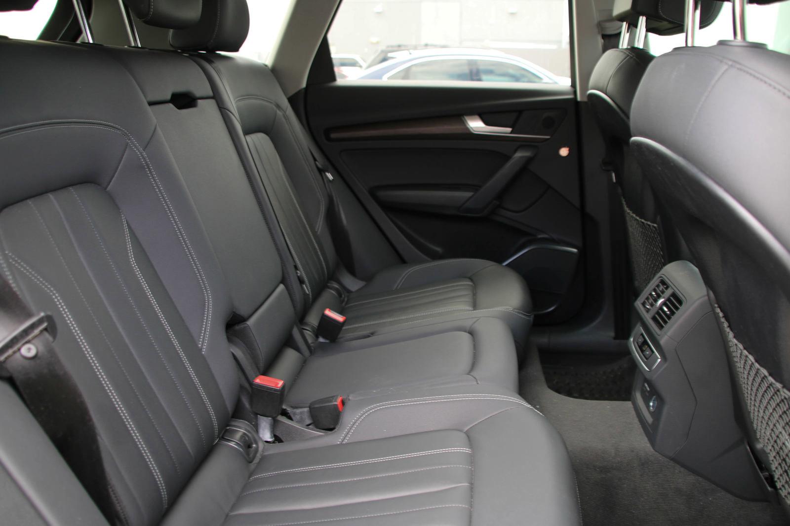 2023 Audi Q5 Vehicle Photo in SUGAR LAND, TX 77478