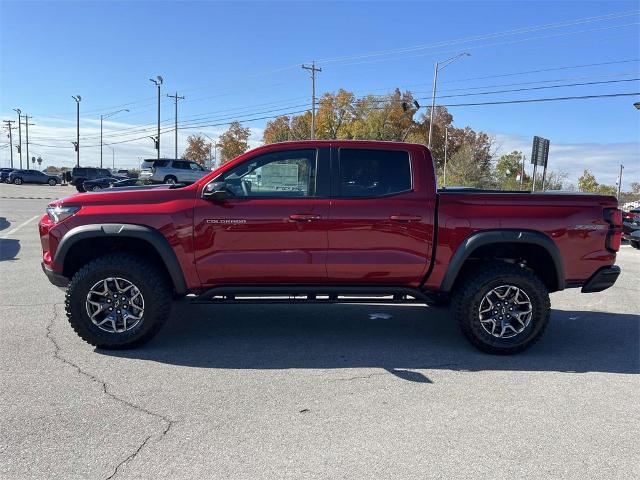 2024 Chevrolet Colorado Vehicle Photo in ALCOA, TN 37701-3235