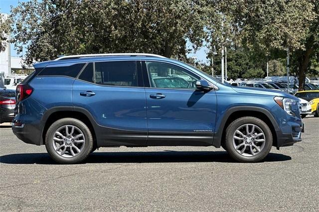 2024 GMC Terrain Vehicle Photo in ELK GROVE, CA 95757-8703