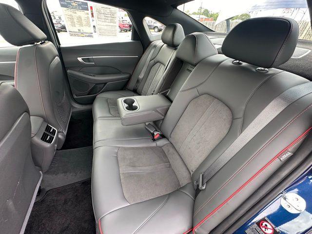 2022 Hyundai SONATA Vehicle Photo in TUPELO, MS 38801-6508