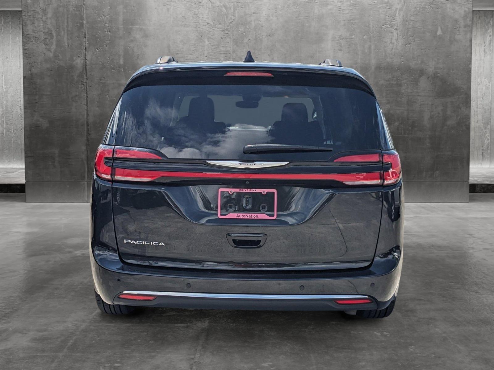 2022 Chrysler Pacifica Vehicle Photo in MIAMI, FL 33172-3015