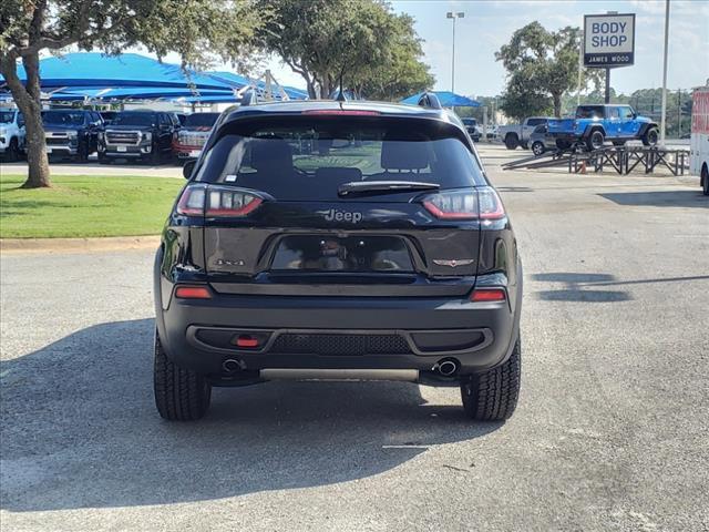 2022 Jeep Cherokee Vehicle Photo in DENTON, TX 76210-9321