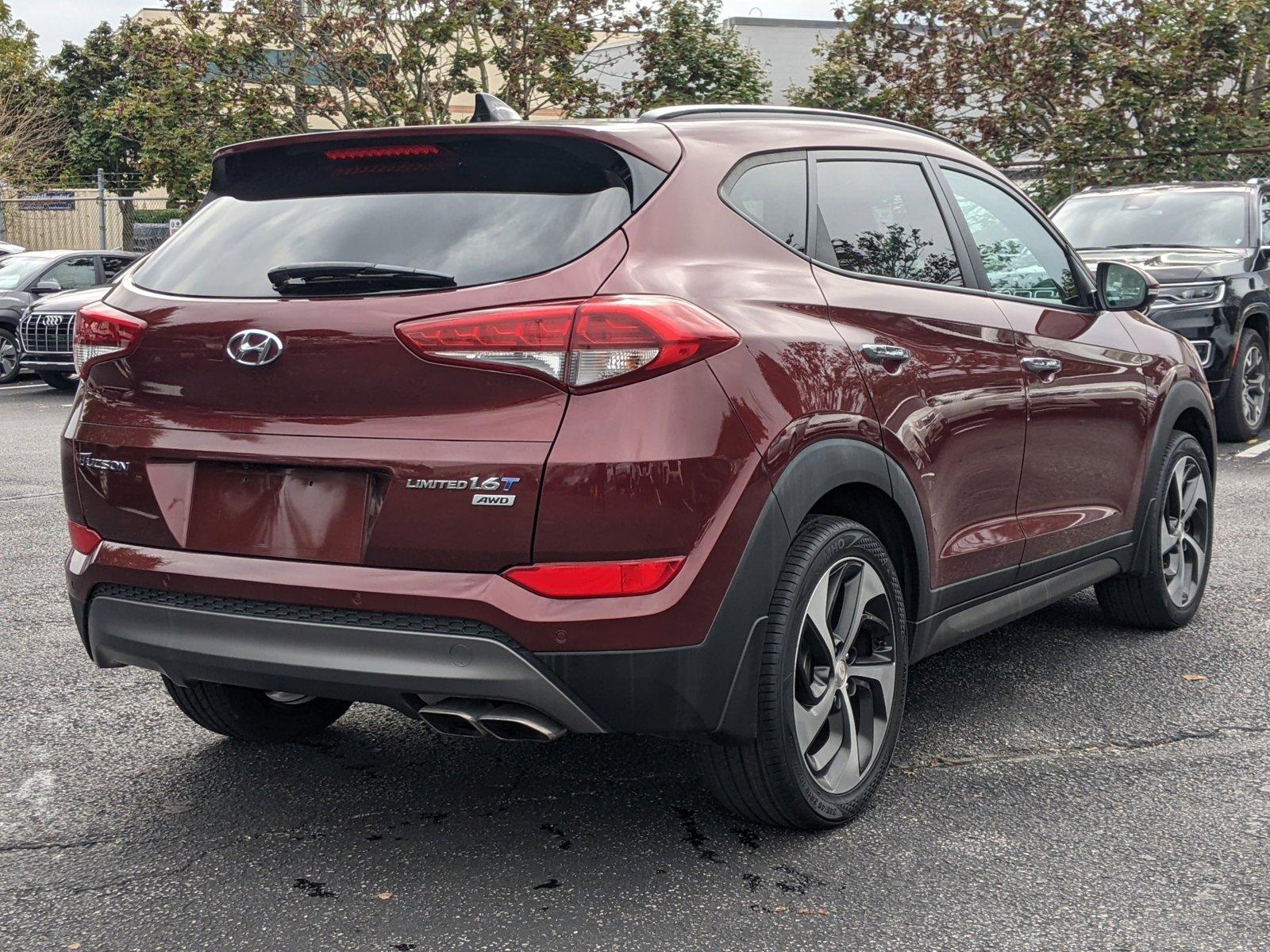 2016 Hyundai TUCSON Vehicle Photo in Cockeysville, MD 21030