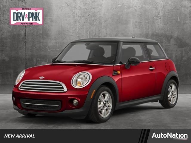 2013 MINI Cooper Hardtop 2 Door Vehicle Photo in Towson, MD 21204