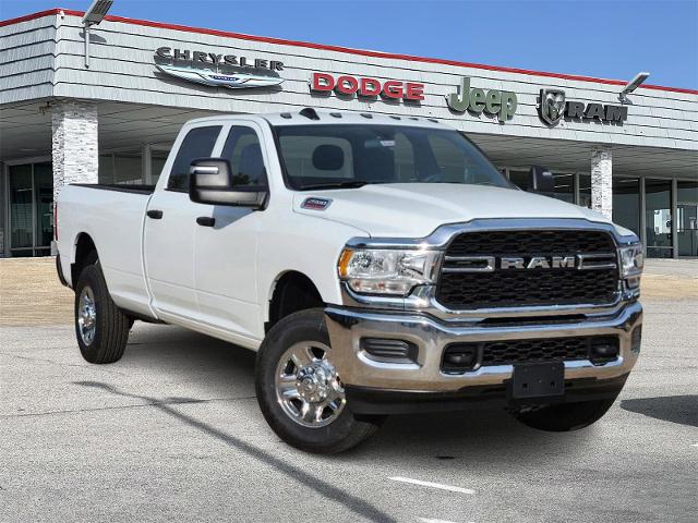 2024 Ram 2500 Vehicle Photo in Ennis, TX 75119-5114