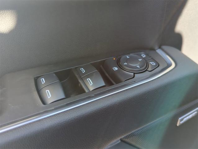 2025 GMC Sierra 1500 Vehicle Photo in GOODYEAR, AZ 85338-1310