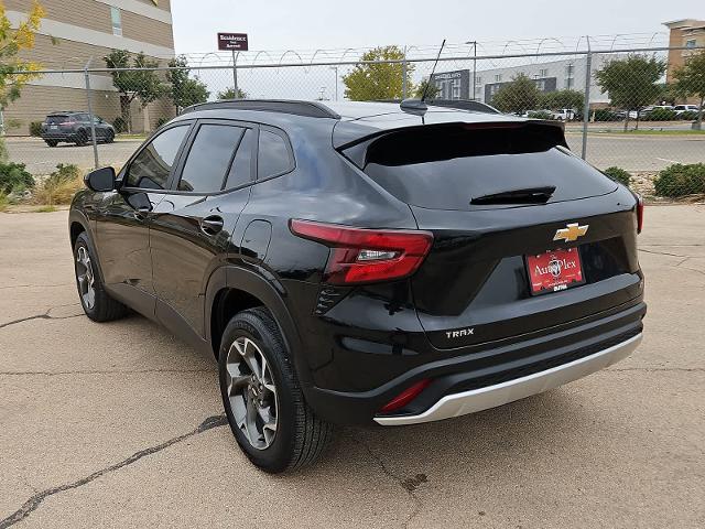 2024 Chevrolet Trax Vehicle Photo in San Angelo, TX 76901