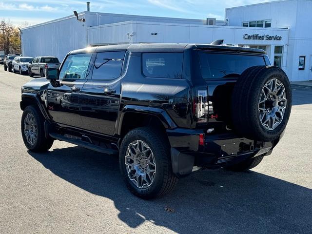 2025 GMC HUMMER EV SUV Vehicle Photo in LOWELL, MA 01852-4336