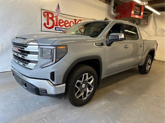 2024 GMC Sierra 1500 Vehicle Photo in RED SPRINGS, NC 28377-1640