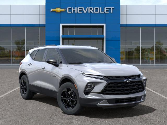 2025 Chevrolet Blazer Vehicle Photo in VALENCIA, CA 91355-1705