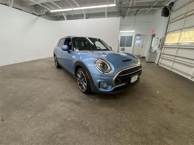 2017 MINI Clubman Vehicle Photo in PORTLAND, OR 97225-3518