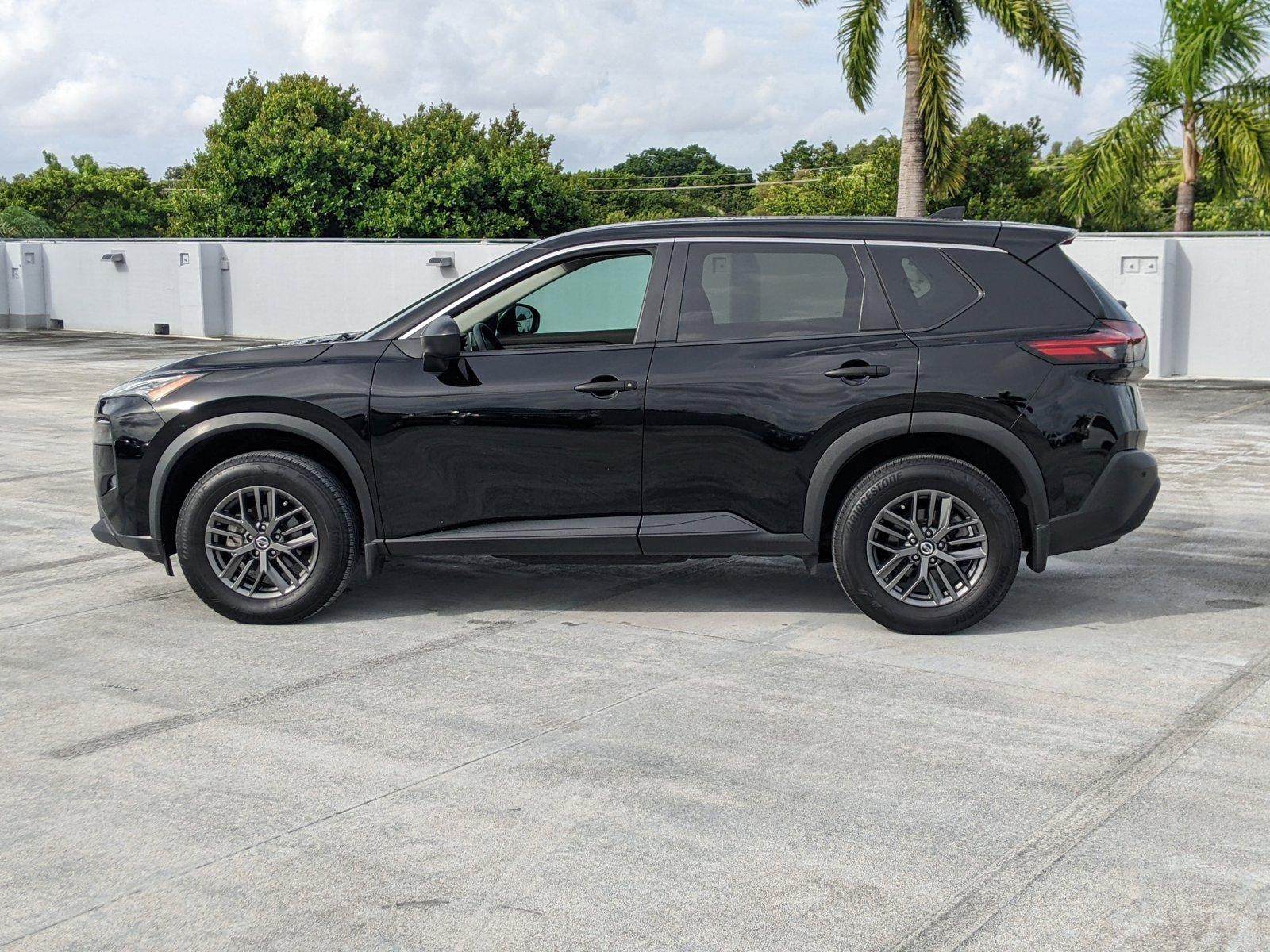 2021 Nissan Rogue Vehicle Photo in Pembroke Pines , FL 33084