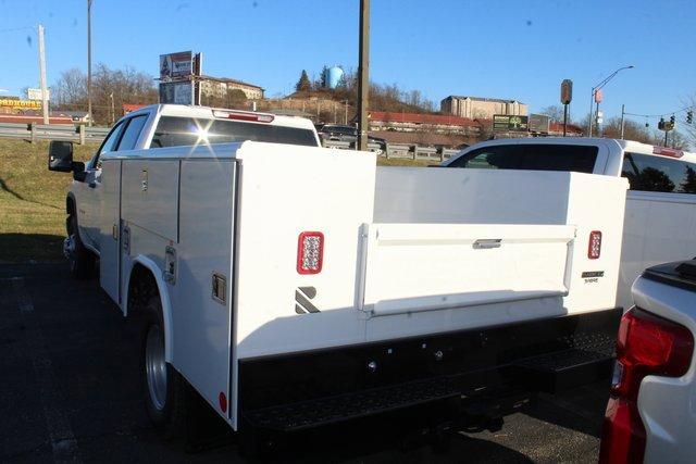 2024 Chevrolet Silverado 3500 HD Chassis Cab Vehicle Photo in SAINT CLAIRSVILLE, OH 43950-8512