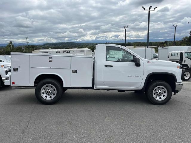 2024 Chevrolet Silverado 3500 HD Vehicle Photo in ALCOA, TN 37701-3235