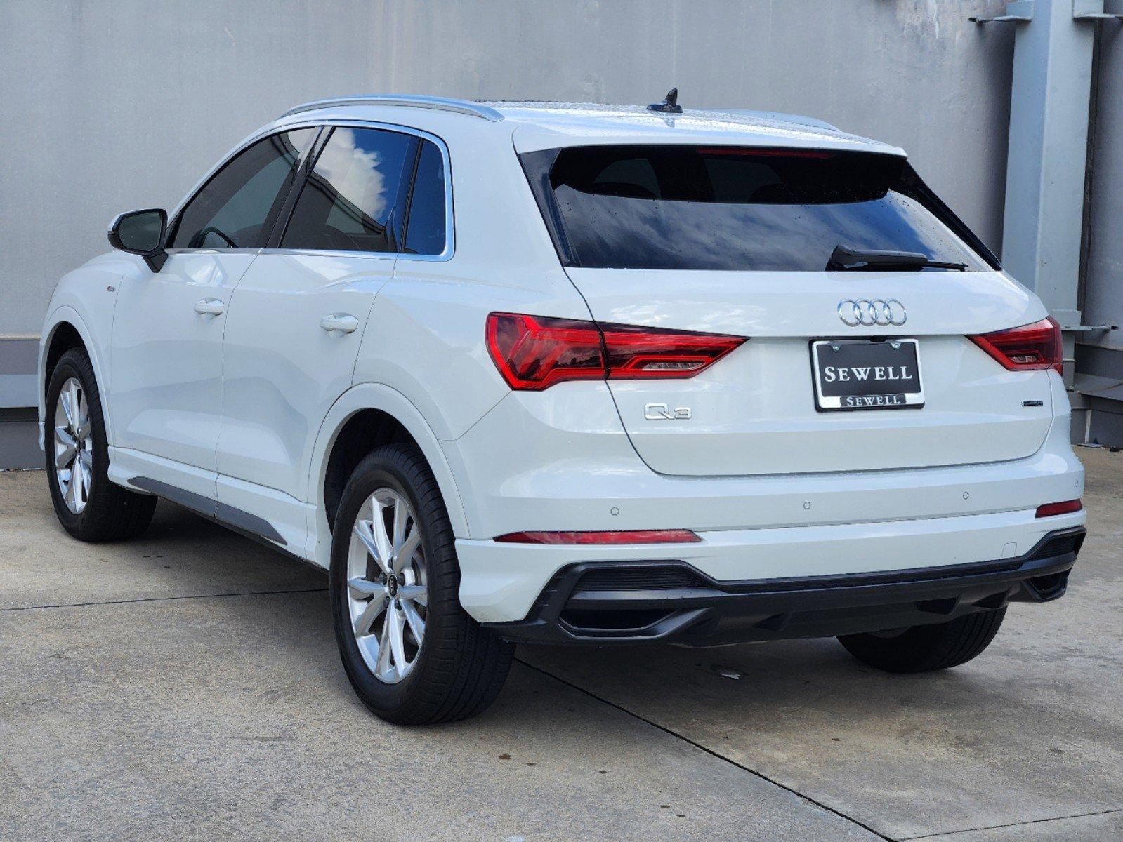 2022 Audi Q3 Vehicle Photo in SUGAR LAND, TX 77478