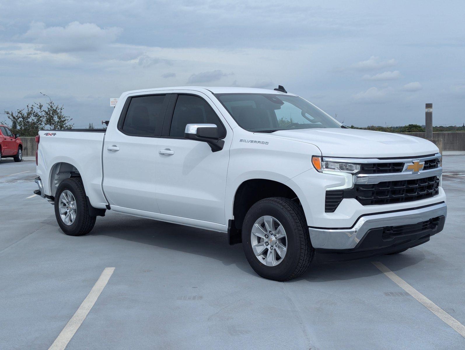 2025 Chevrolet Silverado 1500 Vehicle Photo in PEMBROKE PINES, FL 33024-6534