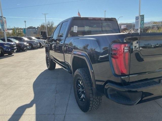 2024 GMC Sierra 3500HD Vehicle Photo in ENGLEWOOD, CO 80113-6708