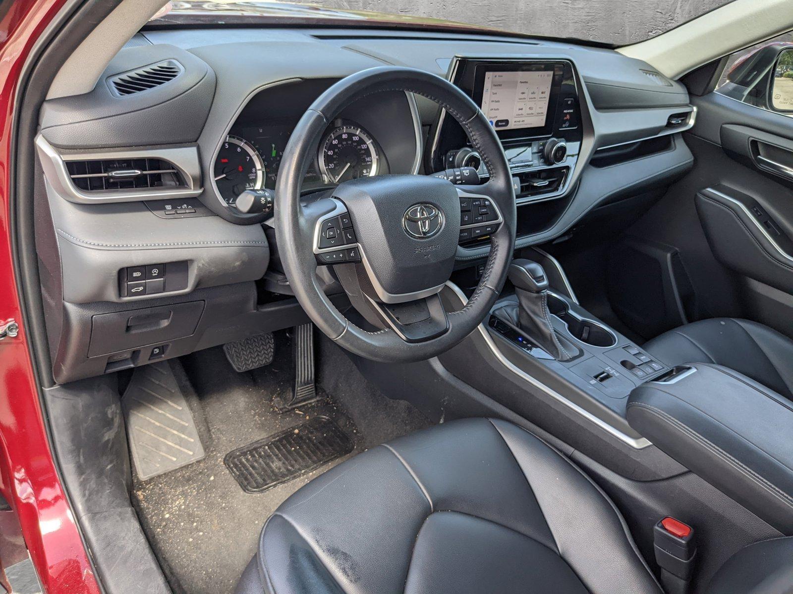 2023 Toyota Highlander Vehicle Photo in Davie, FL 33331