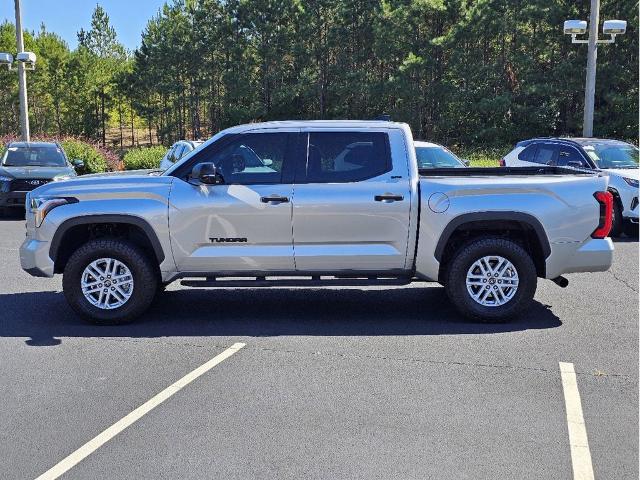 2022 Toyota Tundra 4WD Vehicle Photo in Auburn, AL 36832-6638