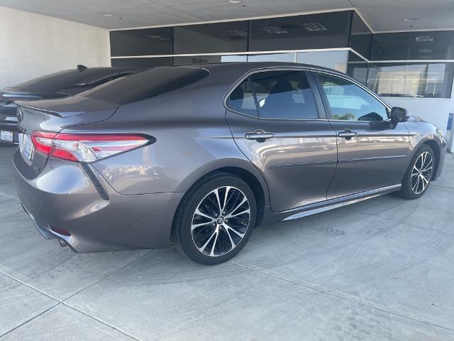 2018 Toyota Camry Vehicle Photo in VENTURA, CA 93003-8585