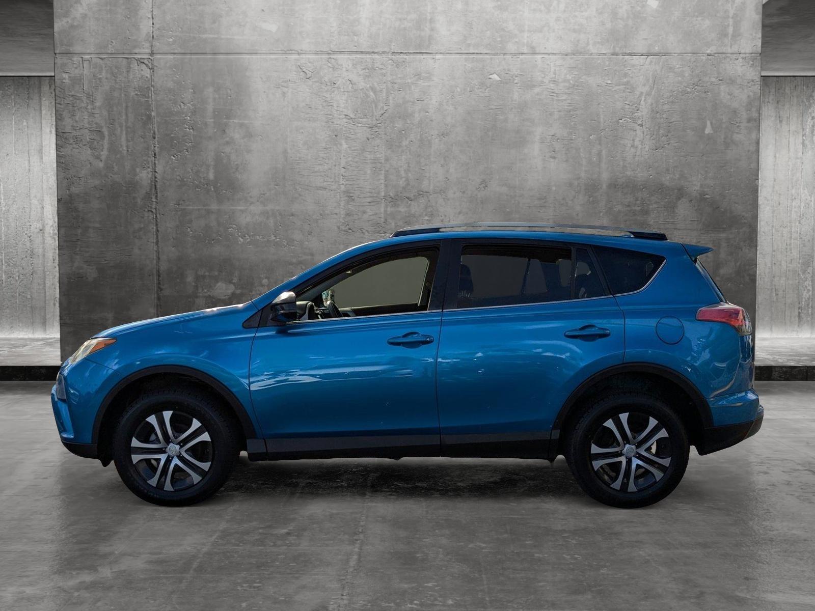 2017 Toyota RAV4 Vehicle Photo in Miami, FL 33015