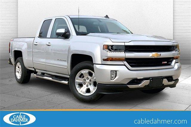 2017 Chevrolet Silverado 1500 Vehicle Photo in KANSAS CITY, MO 64114-4502