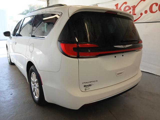 2022 Chrysler Pacifica Vehicle Photo in RED SPRINGS, NC 28377-1640