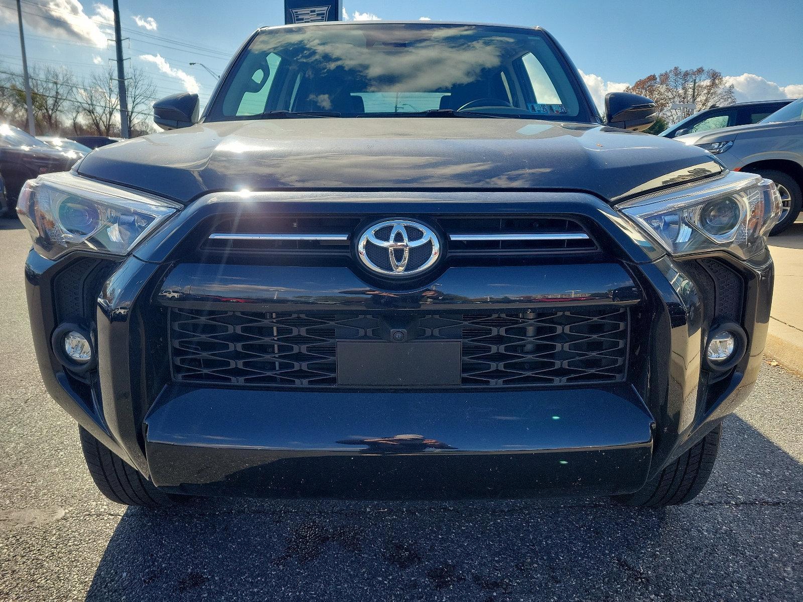 2022 Toyota 4Runner Vehicle Photo in BETHLEHEM, PA 18017-9401