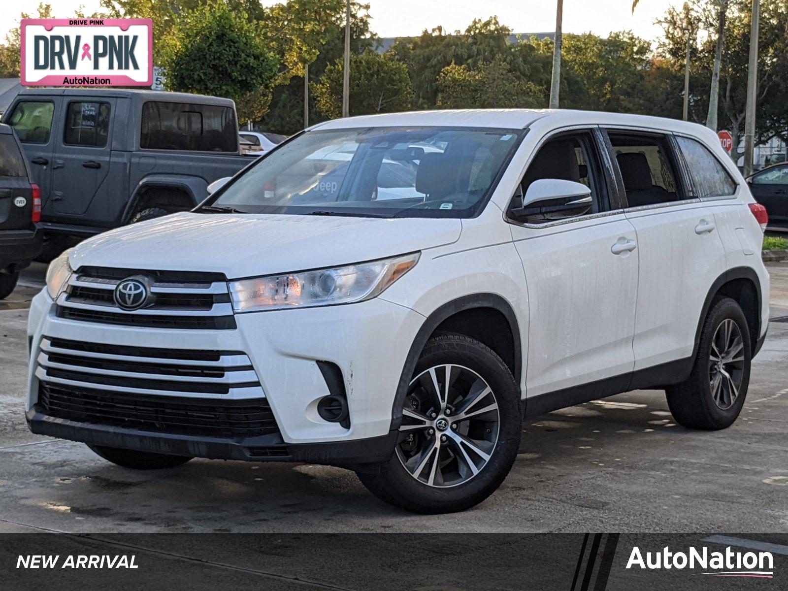 2019 Toyota Highlander Vehicle Photo in Davie, FL 33331