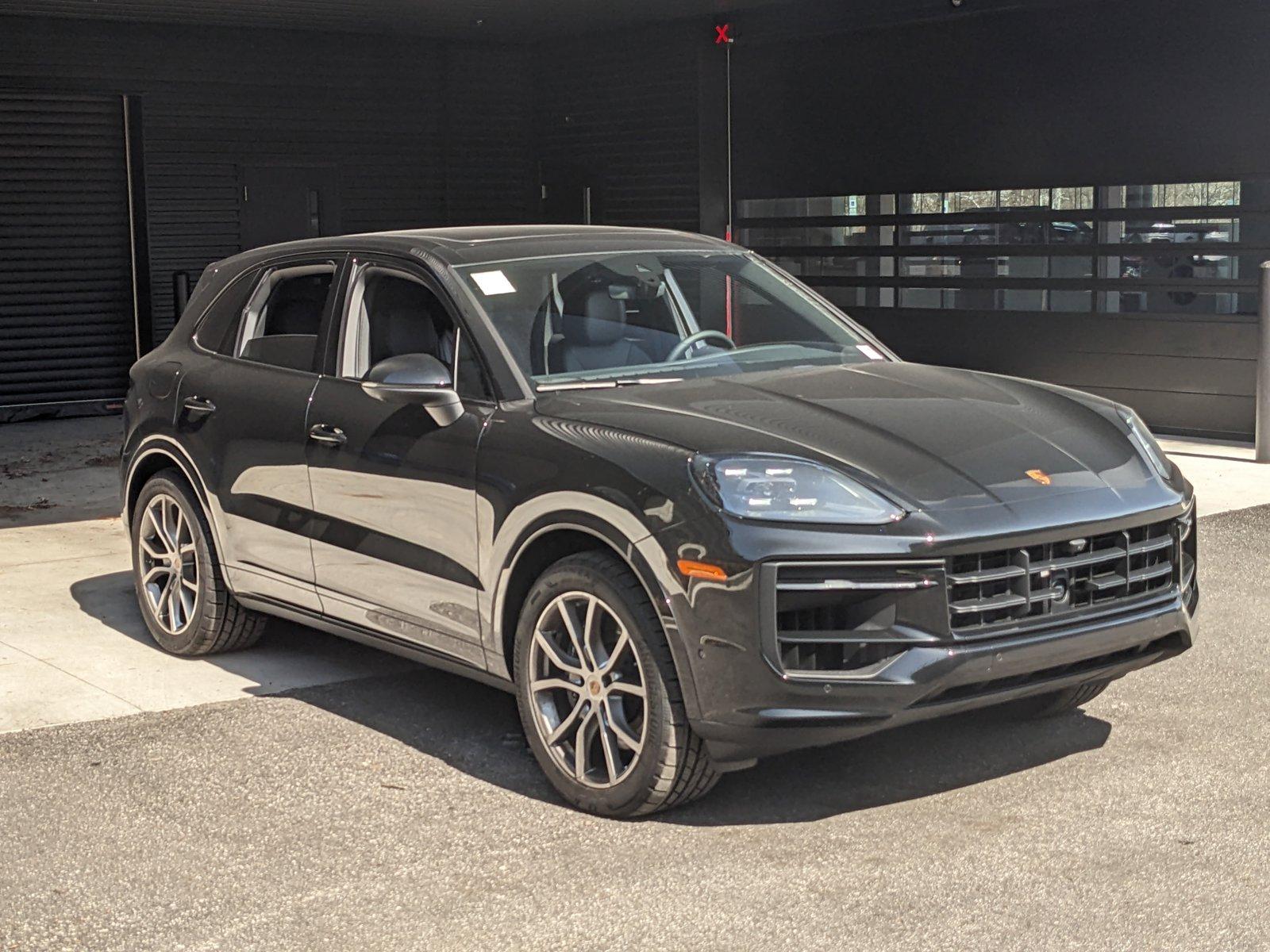 2024 Porsche Cayenne Vehicle Photo in Towson, MD 21204