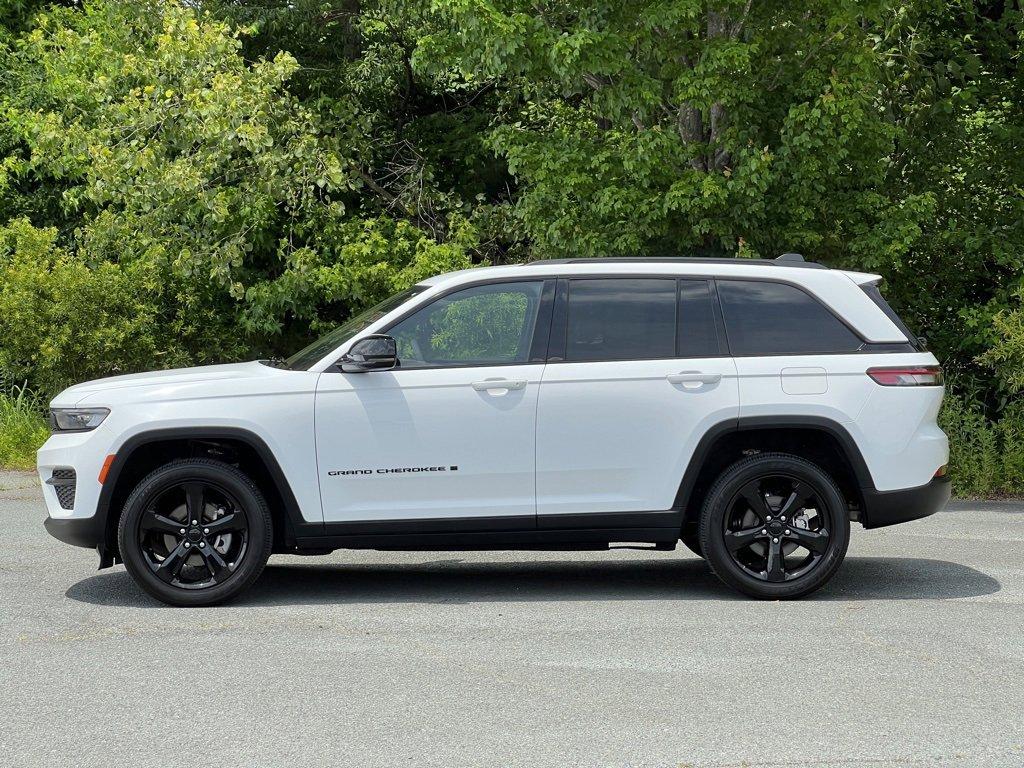 2023 Jeep Grand Cherokee Vehicle Photo in MONROE, NC 28110-8431