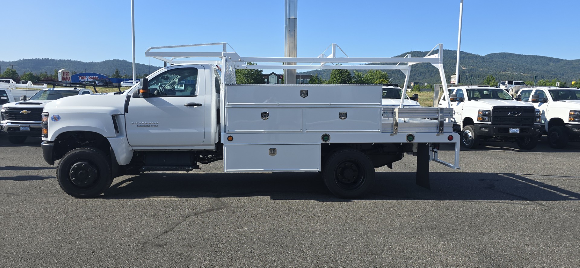 2024 Chevrolet Silverado Chassis Cab Vehicle Photo in POST FALLS, ID 83854-5365