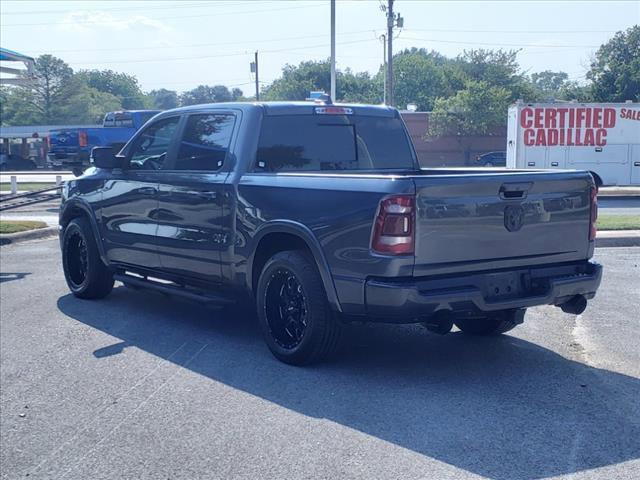 2022 Ram 1500 Vehicle Photo in DENTON, TX 76210-9321