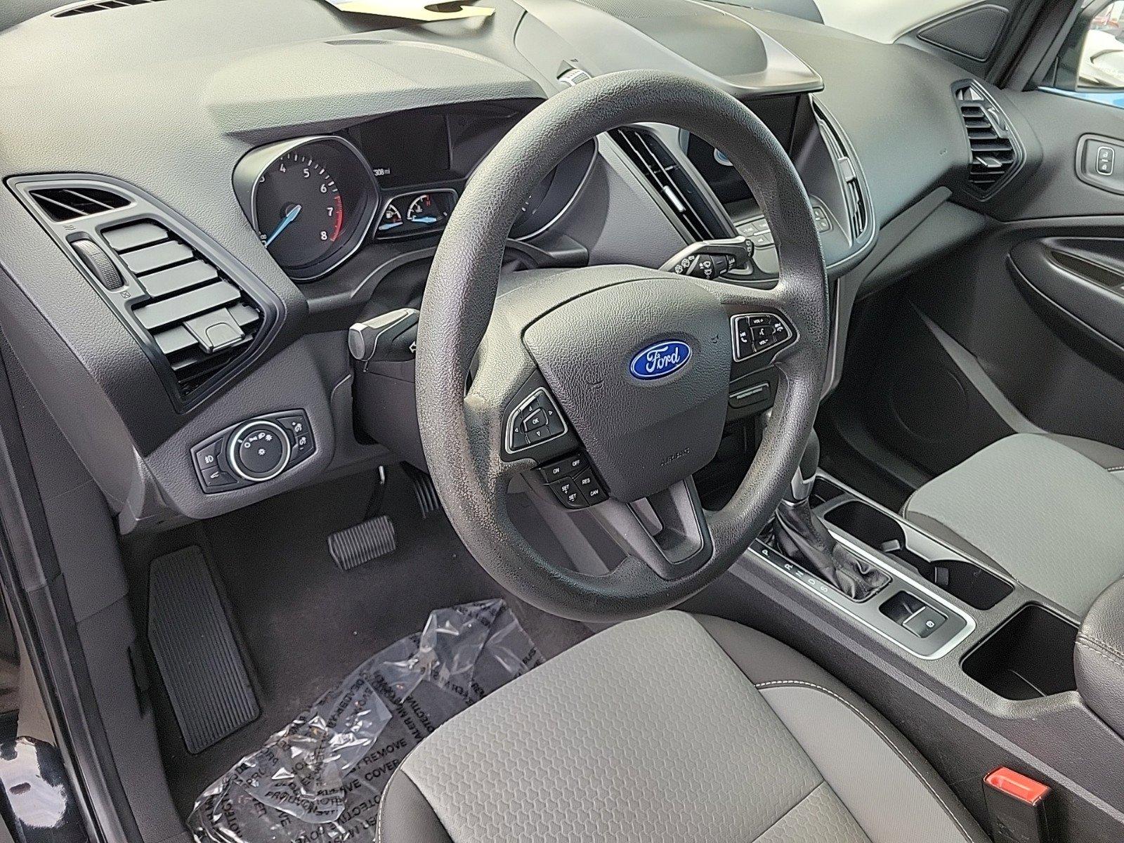 2019 Ford Escape Vehicle Photo in Plainfield, IL 60586