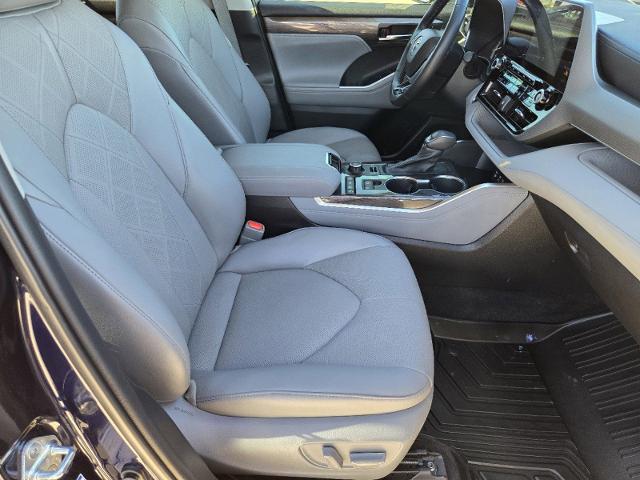 2022 Toyota Highlander Vehicle Photo in STEPHENVILLE, TX 76401-3713