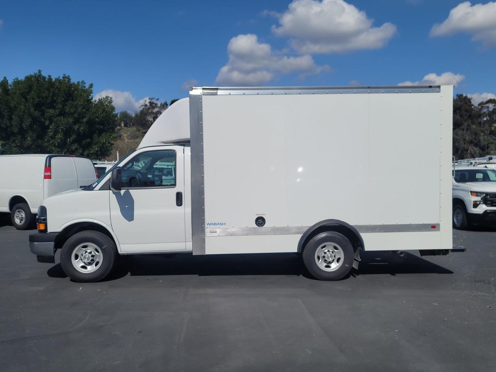 2023 Chevrolet Express Commercial Cutaway Vehicle Photo in LA MESA, CA 91942-8211