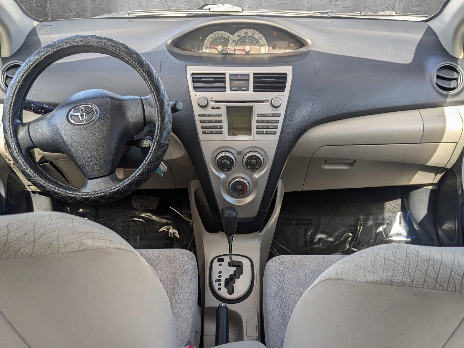 2008 Toyota Yaris Vehicle Photo in St. Petersburg, FL 33713