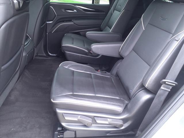 2023 Cadillac Escalade Vehicle Photo in DENTON, TX 76210-9321