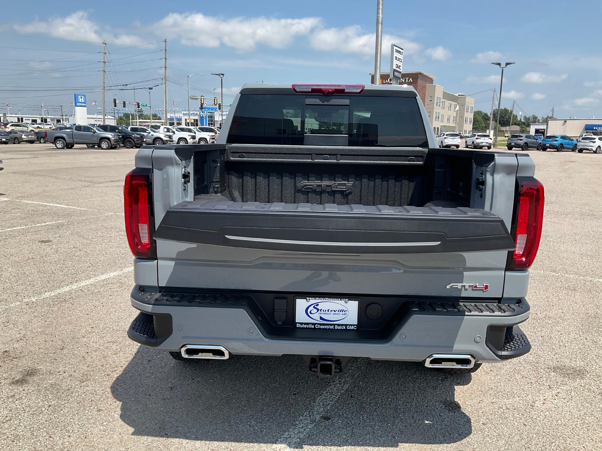 2024 GMC Sierra 1500 Vehicle Photo in PONCA CITY, OK 74601-1036