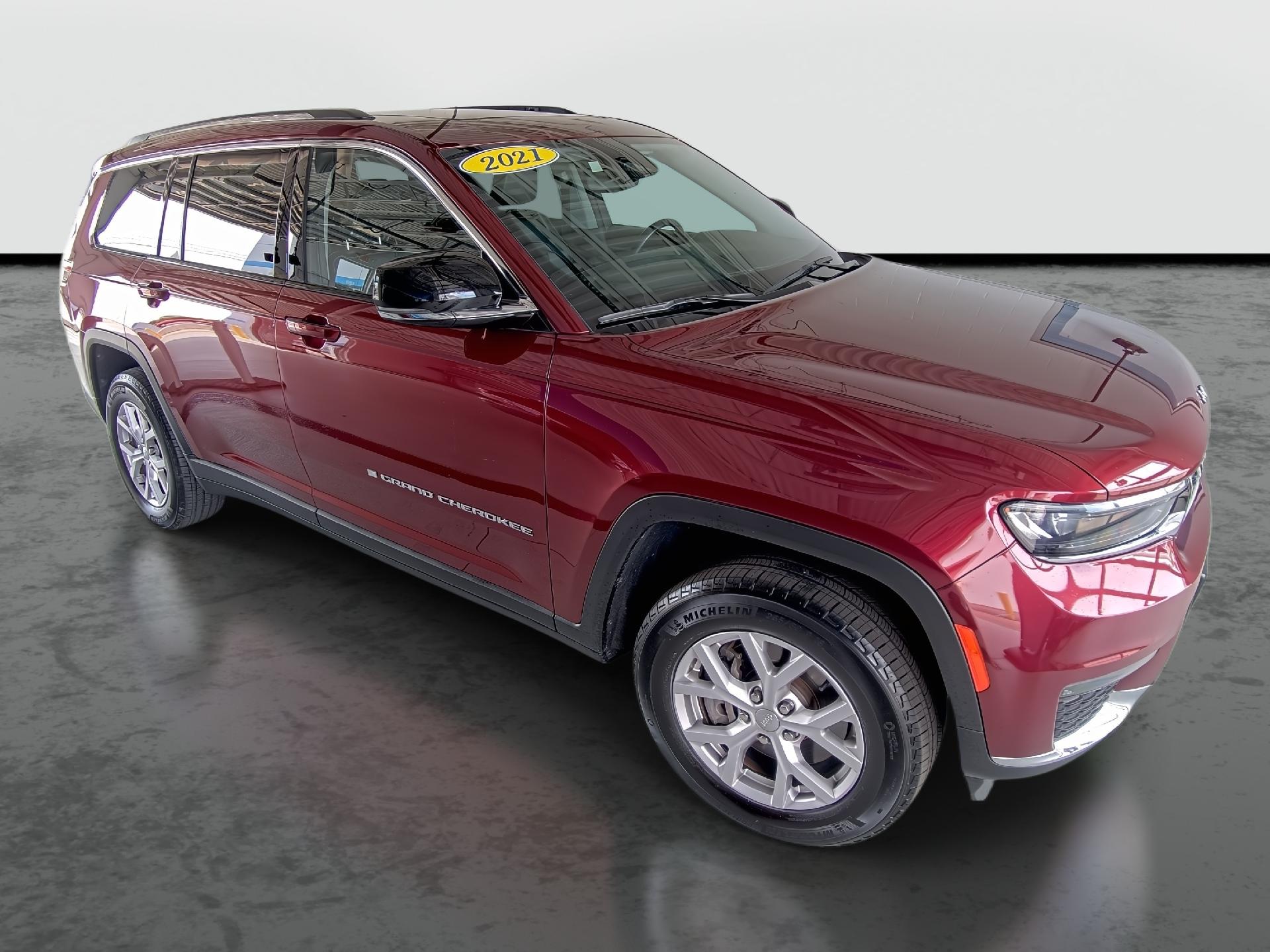 2021 Jeep Grand Cherokee L Vehicle Photo in WENTZVILLE, MO 63385-1017