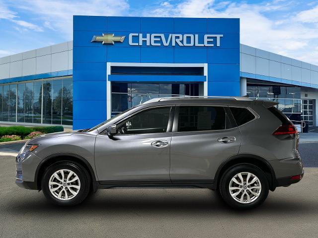 Used 2019 Nissan Rogue SV with VIN JN8AT2MV8KW390217 for sale in Troy, MI