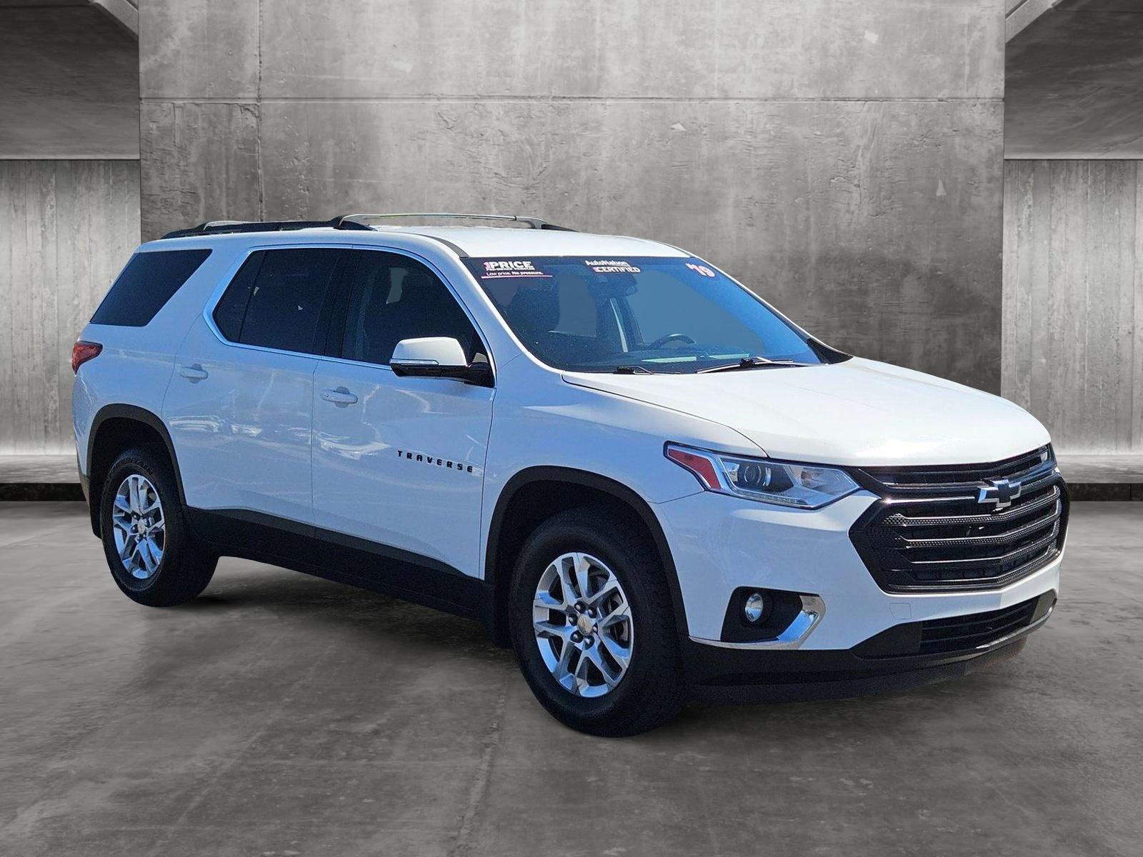 2019 Chevrolet Traverse Vehicle Photo in GILBERT, AZ 85297-0446