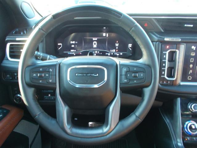 2023 GMC Yukon XL Vehicle Photo in LOWELL, MA 01852-4336