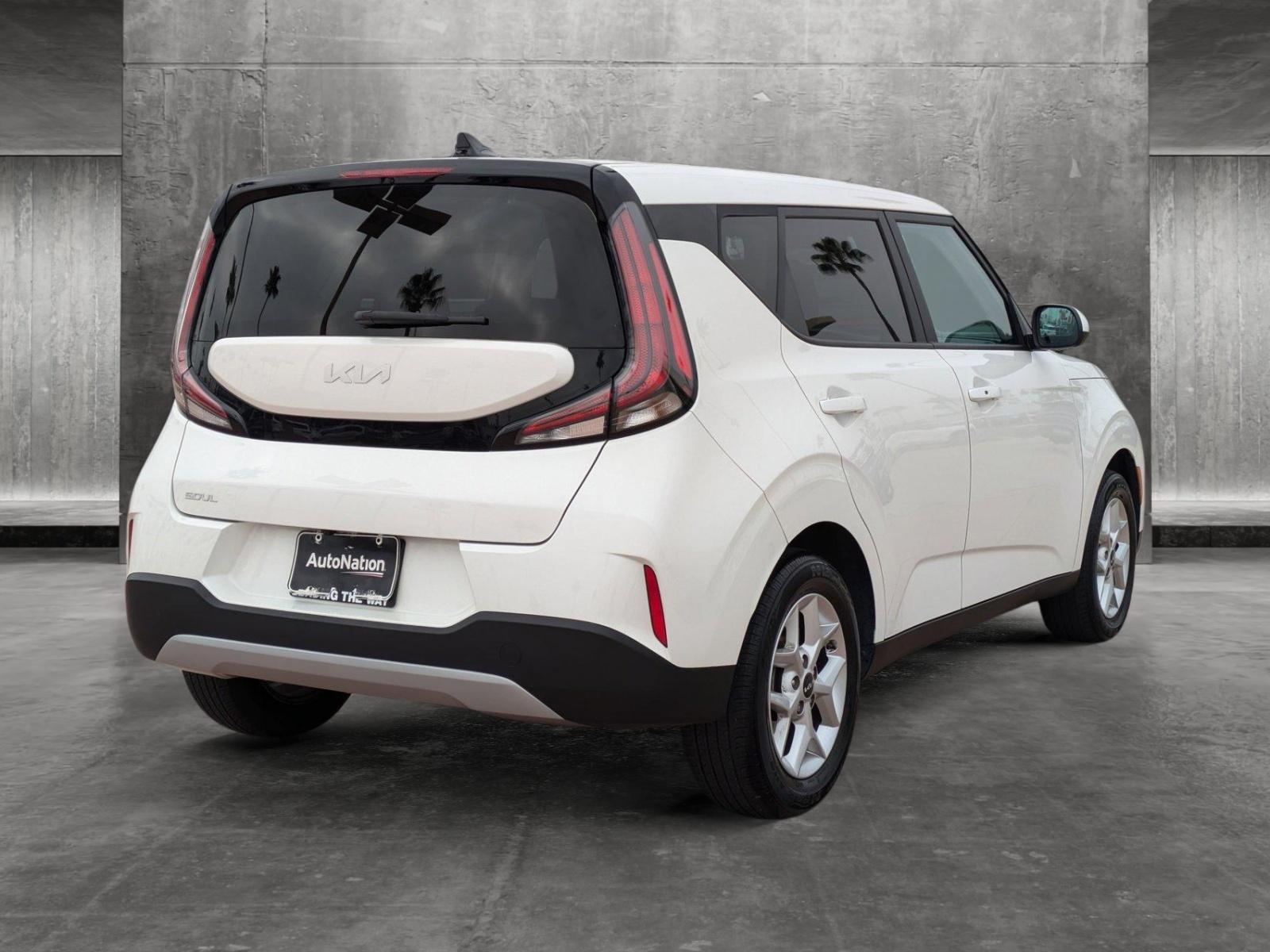 2023 Kia Soul Vehicle Photo in Tustin, CA 92782