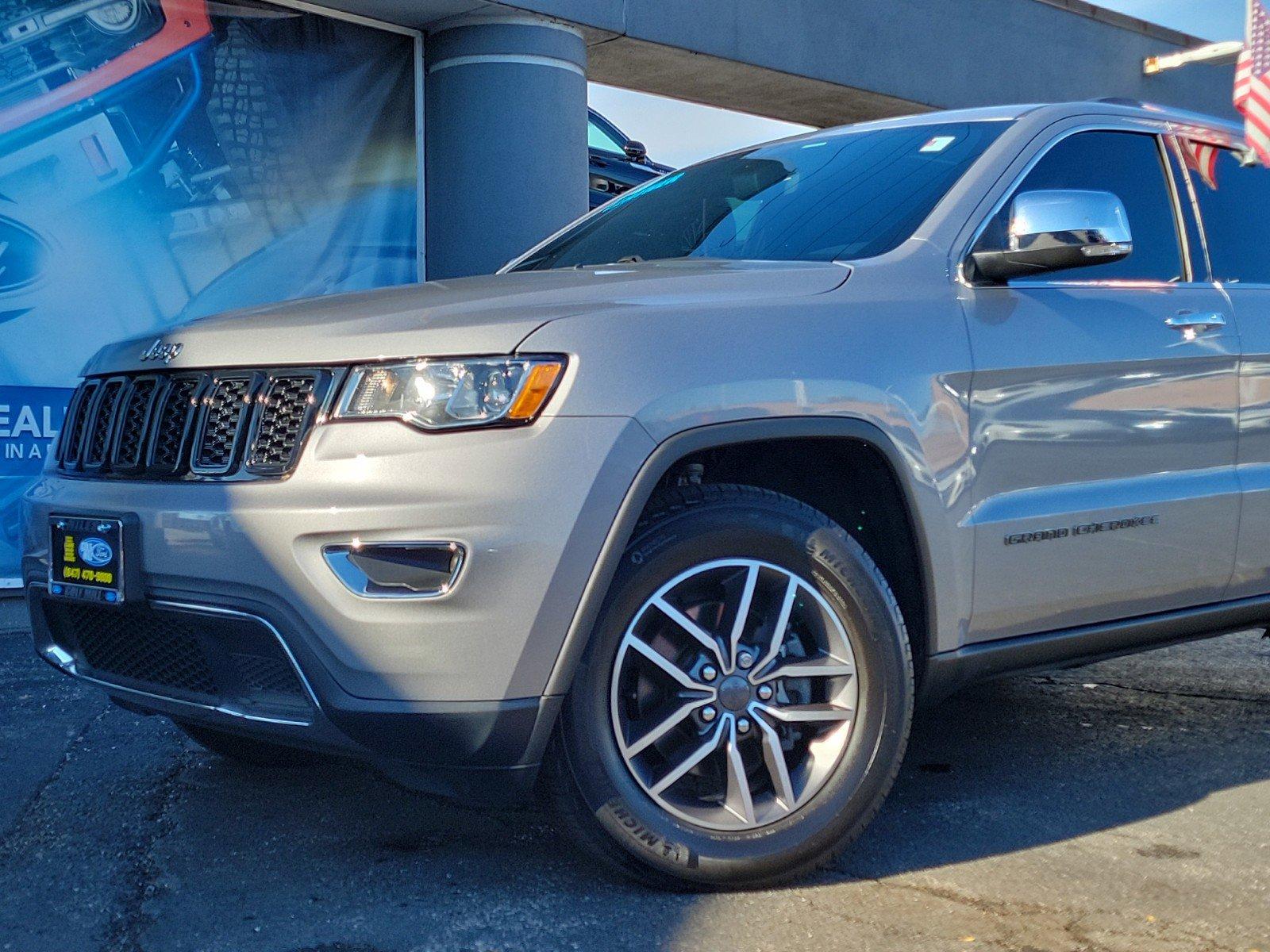 2020 Jeep Grand Cherokee Vehicle Photo in Saint Charles, IL 60174